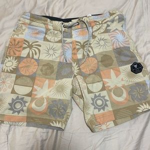 Videos men’s board shorts - size 32 waist